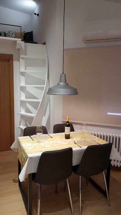 Estudio Atico Con Altillo Ourense Exterior photo
