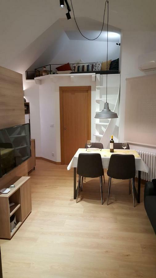 Estudio Atico Con Altillo Ourense Exterior photo